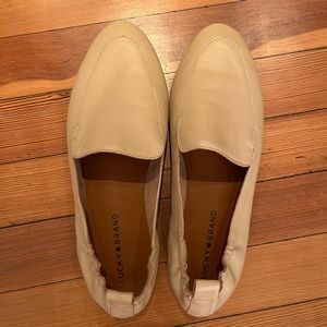 NWT Lucky Brand Beige Loafer
